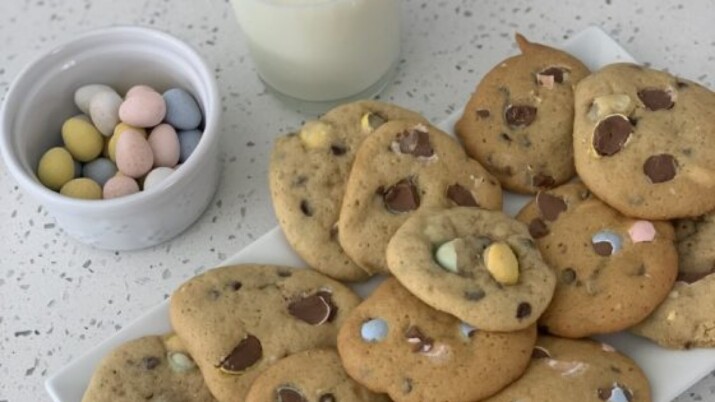 chocolate chip cookies easter
