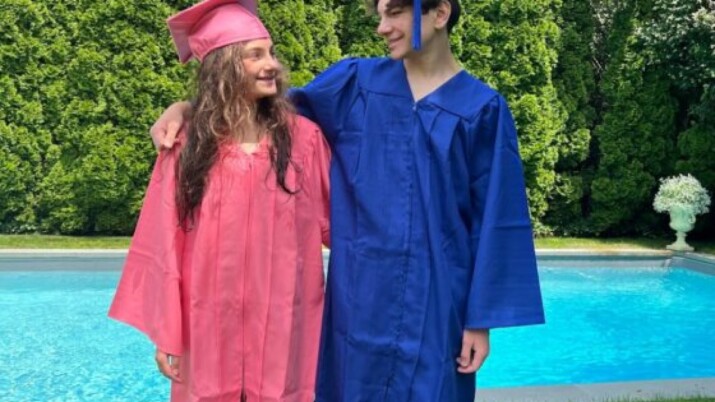 happy graduation family